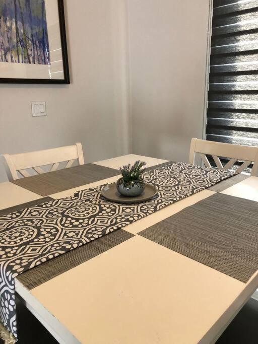 Lovely 1 Bedroom Apartment W/Private Parking 엔세나다 외부 사진