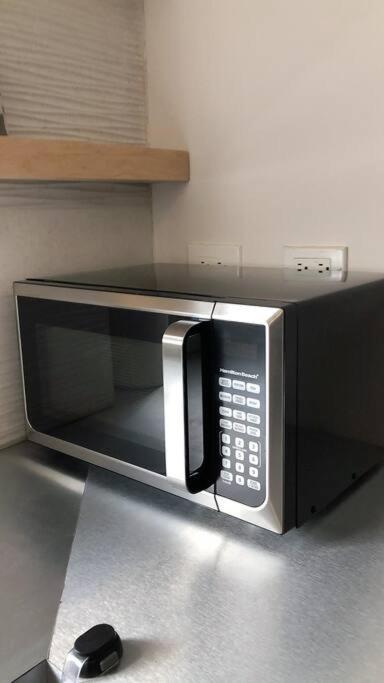 Lovely 1 Bedroom Apartment W/Private Parking 엔세나다 외부 사진